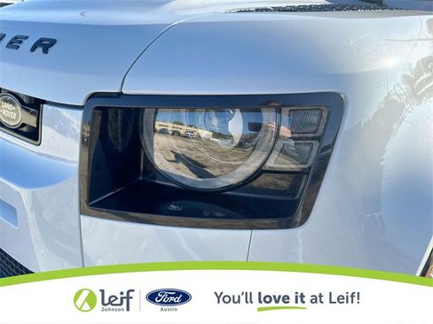 Used 2023 Land Rover Defender 110 V8 image 37