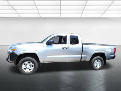 Used 2019 Toyota Tacoma SR AWD/4WD image 6