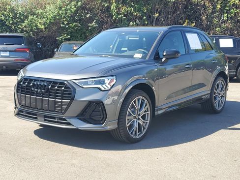 Used 2025 Audi Q3 2.0T Premium Plus w/ Premium Plus Package AWD/4WD image 2