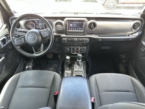 Used 2021 Jeep Wrangler Unlimited Sport AWD/4WD image 19