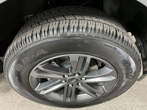 Used 2023 Ford F150 Lariat w/ Equipment Group 502A High image 22