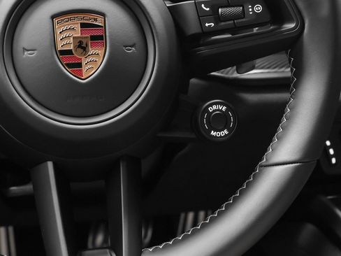 Certified 2026 Porsche 911 GT3 RWD image 57