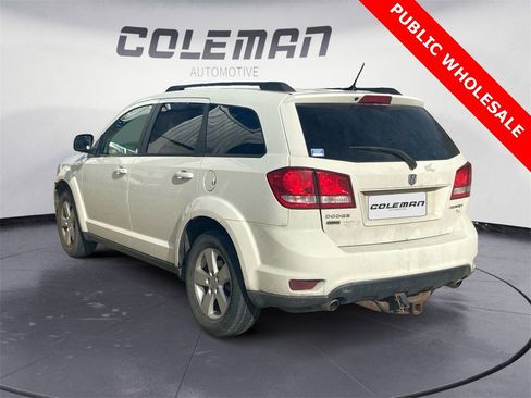 Used 2012 Dodge Journey SXT w/ Flexible Seating Group image 3