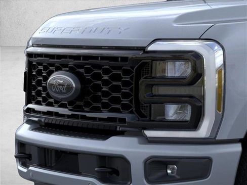 New 2026 Ford F250 Lariat AWD/4WD image 17