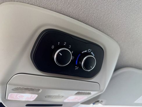 Used 2022 Ford Transit 350 XLT image 35