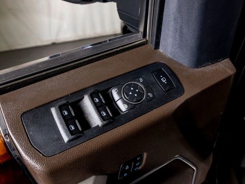 Used 2022 Ford F350 King Ranch image 34