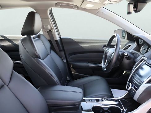Used 2018 Acura TLX V6 image 9