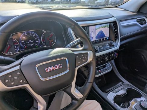 Used 2023 GMC Acadia SLT image 36