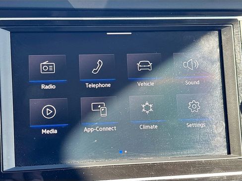 Used 2024 Volkswagen Jetta SE image 14