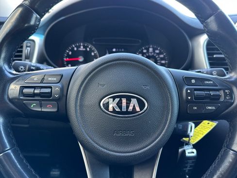 Used 2017 Kia Sorento FWD w/ LX Convenience Package image 25