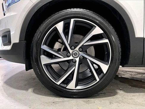 Used 2020 Volvo XC40 T5 R-Design w/ Protection Package image 34