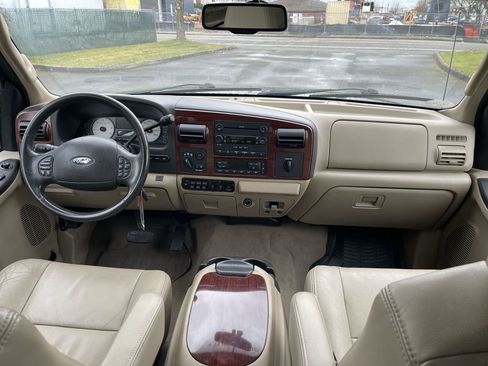 Used 2007 Ford F350 Lariat image 18