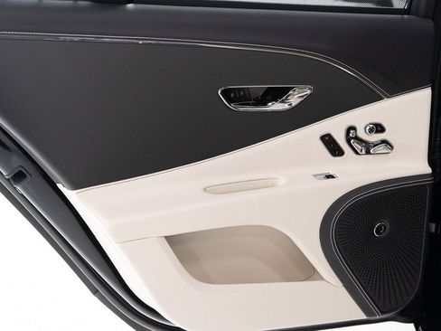New 2026 Bentley Flying Spur Plug-In Hybrid AWD/4WD image 22