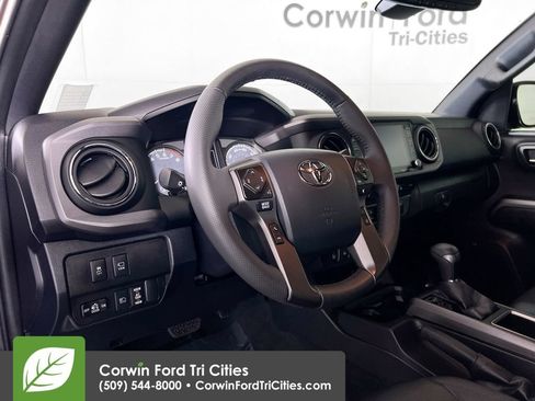 Used 2023 Toyota Tacoma TRD Off-Road w/ TRD Premium Off Road Package AWD/4WD image 3