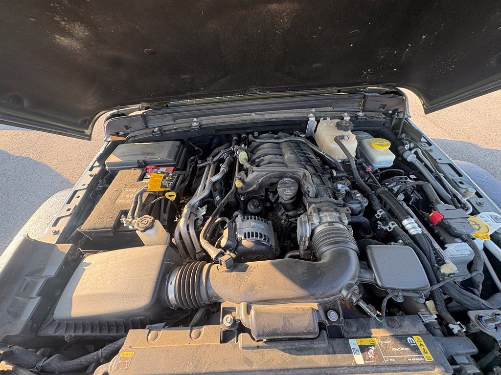 Used 2022 Jeep Wrangler Sport AWD/4WD image 28