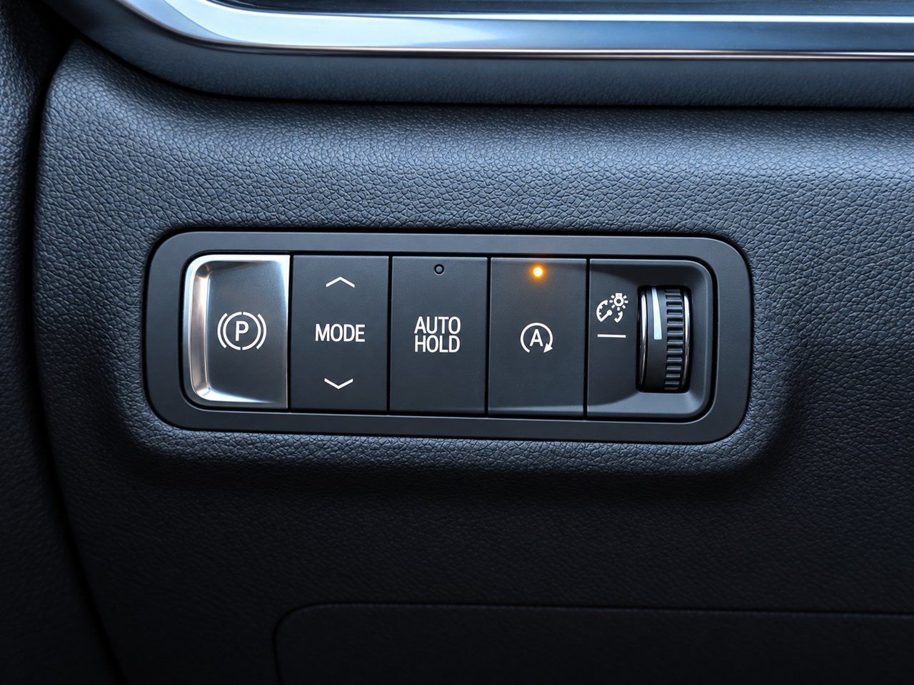 Used 2025 GMC Terrain Elevation w/ Elevation Premium Package FWD image 24