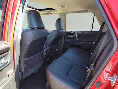 Used 2020 Toyota 4Runner Venture w/ Moonroof Package AWD/4WD image 9
