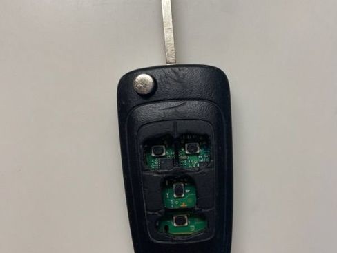 Used 2014 Chevrolet Sonic LT FWD image 10
