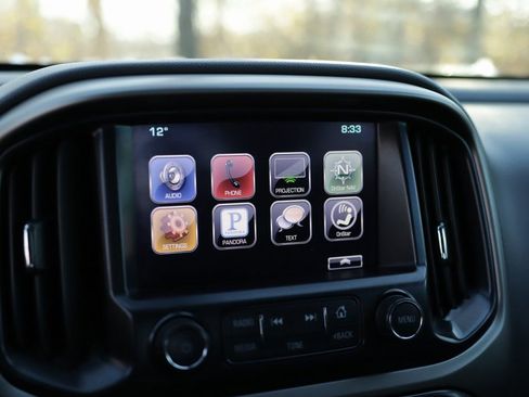 Used 2016 Chevrolet Colorado Z71 image 14