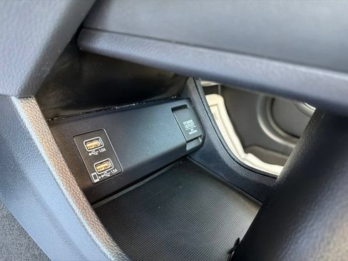Used 2021 Honda HR-V EX image 36