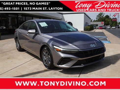 Used 2024 Hyundai Elantra SEL FWD image 1