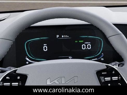 New 2026 Kia Niro EX image 21
