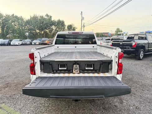 Used 2020 Chevrolet Silverado 1500 W/T w/ WT Value Package AWD/4WD image 6