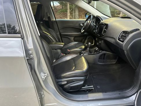 Used 2021 Jeep Compass Limited image 13