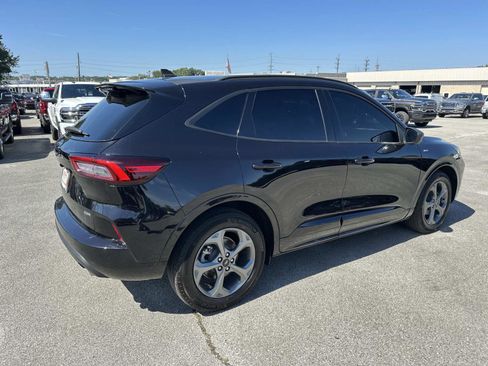 Used 2023 Ford Escape ST-Line w/ Equipment Group 301A image 5