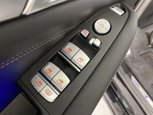 Certified 2025 BMW X7 M60i image 14