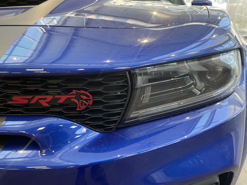Used 2022 Dodge Charger SRT Hellcat RWD image 5