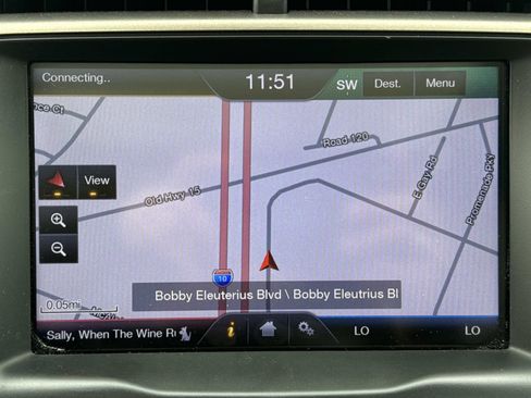 Used 2013 Ford Edge SEL image 25