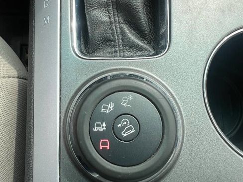 Used 2012 Ford Explorer XLT w/ Class III Trailer Tow Pkg image 9