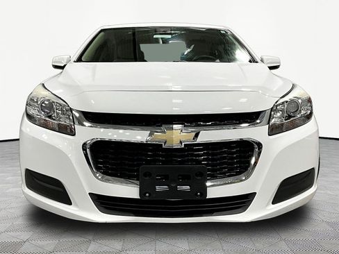 Used 2016 Chevrolet Malibu LT FWD image 2