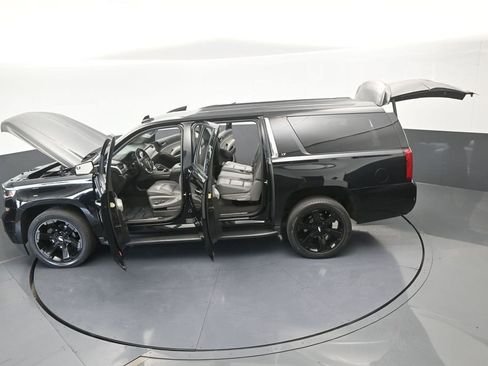 Used 2020 Chevrolet Suburban LT image 68