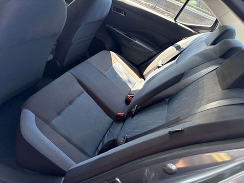 Used 2025 Nissan Versa SV FWD image 24