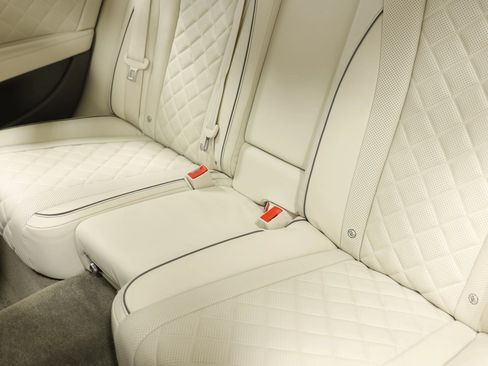 Used 2018 Bentley Flying Spur V8 AWD/4WD image 56