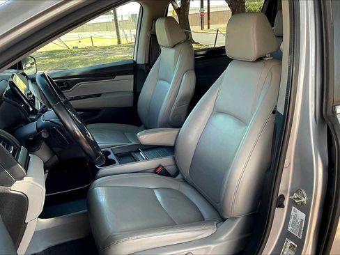 Used 2019 Honda Odyssey EX-L image 7
