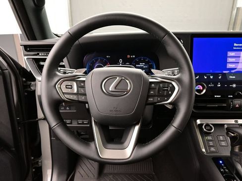 Used 2026 Lexus GX 550 AWD/4WD image 8