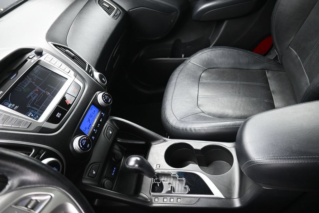 Used 2012 Hyundai Tucson Limited w/ Premium Pkg AWD/4WD image 15