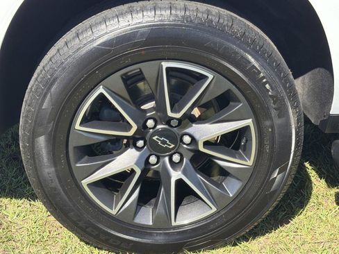 Used 2022 Chevrolet Suburban Z71 AWD/4WD image 10