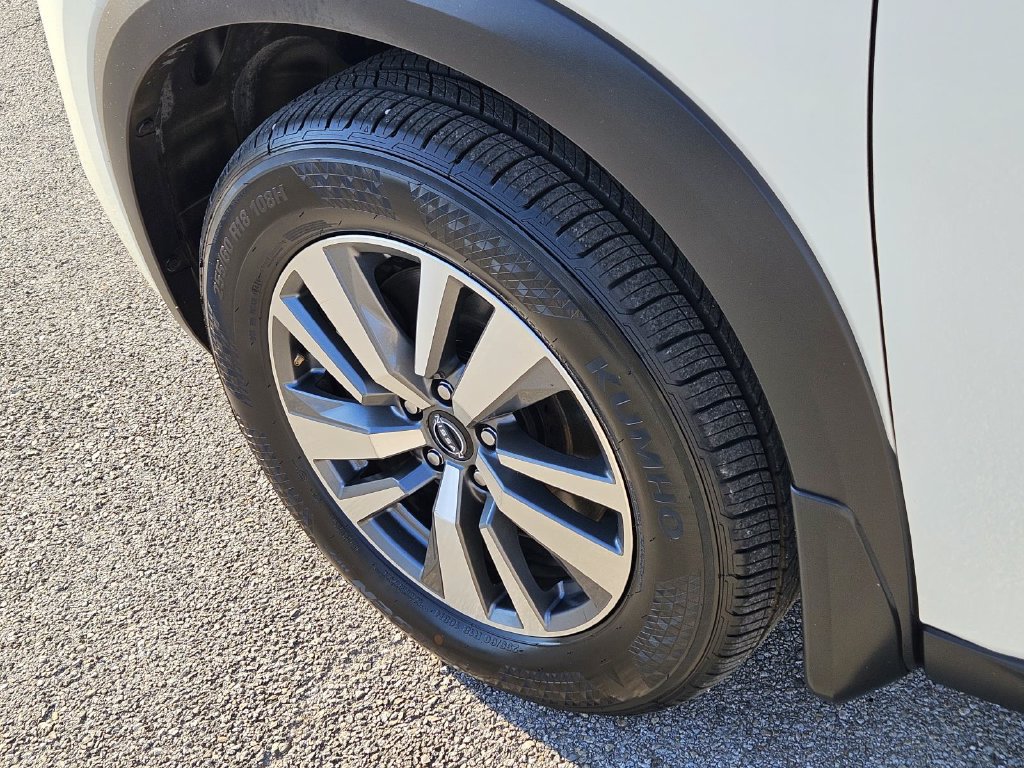Certified 2024 Nissan Pathfinder SL FWD image 6