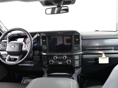 New 2026 Ford F350 Lariat w/ Black Appearance Package image 7