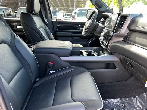 New 2026 RAM 1500 Laramie AWD/4WD image 13
