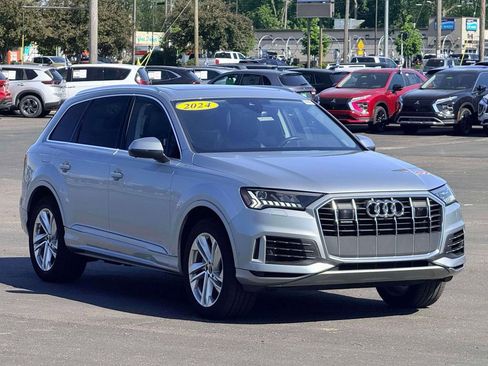 Used 2024 Audi Q7 3.0T Premium Plus AWD/4WD image 3