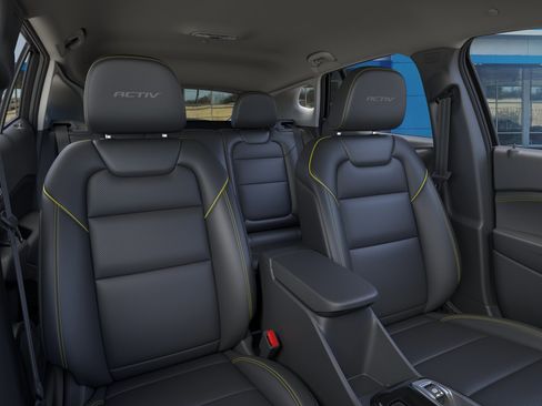 New 2026 Chevrolet Trax ACTIV w/ Driver Confidence Package FWD image 17