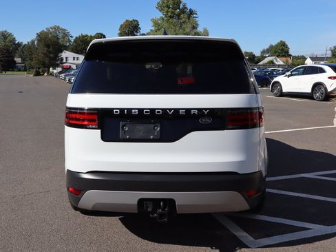 Used 2023 Land Rover Discovery S AWD/4WD image 7