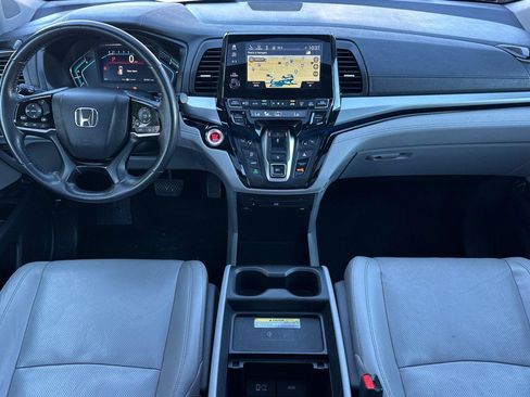 Used 2018 Honda Odyssey Elite image 14