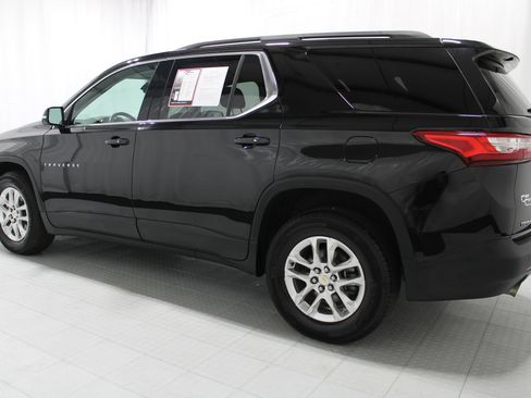 Used 2021 Chevrolet Traverse LT FWD image 8