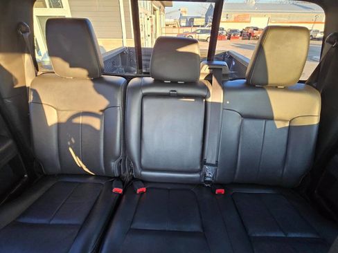 Used 2011 Ford F250 Lariat image 19
